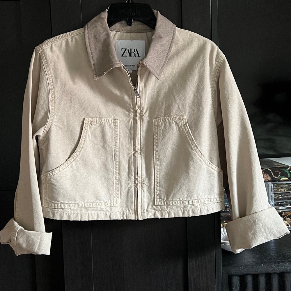 Cropped barn jacket Zara